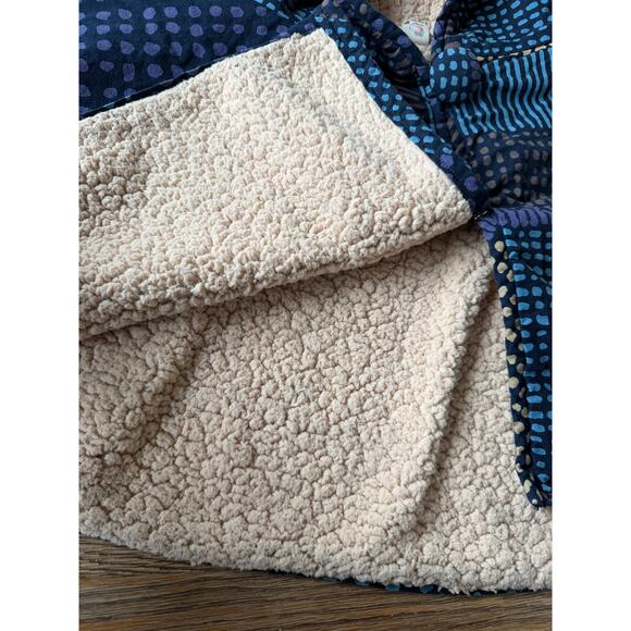 Japanese Boutique Sherpa Lined Patchwork Cape Poncho One Size - Picture 9 of 9